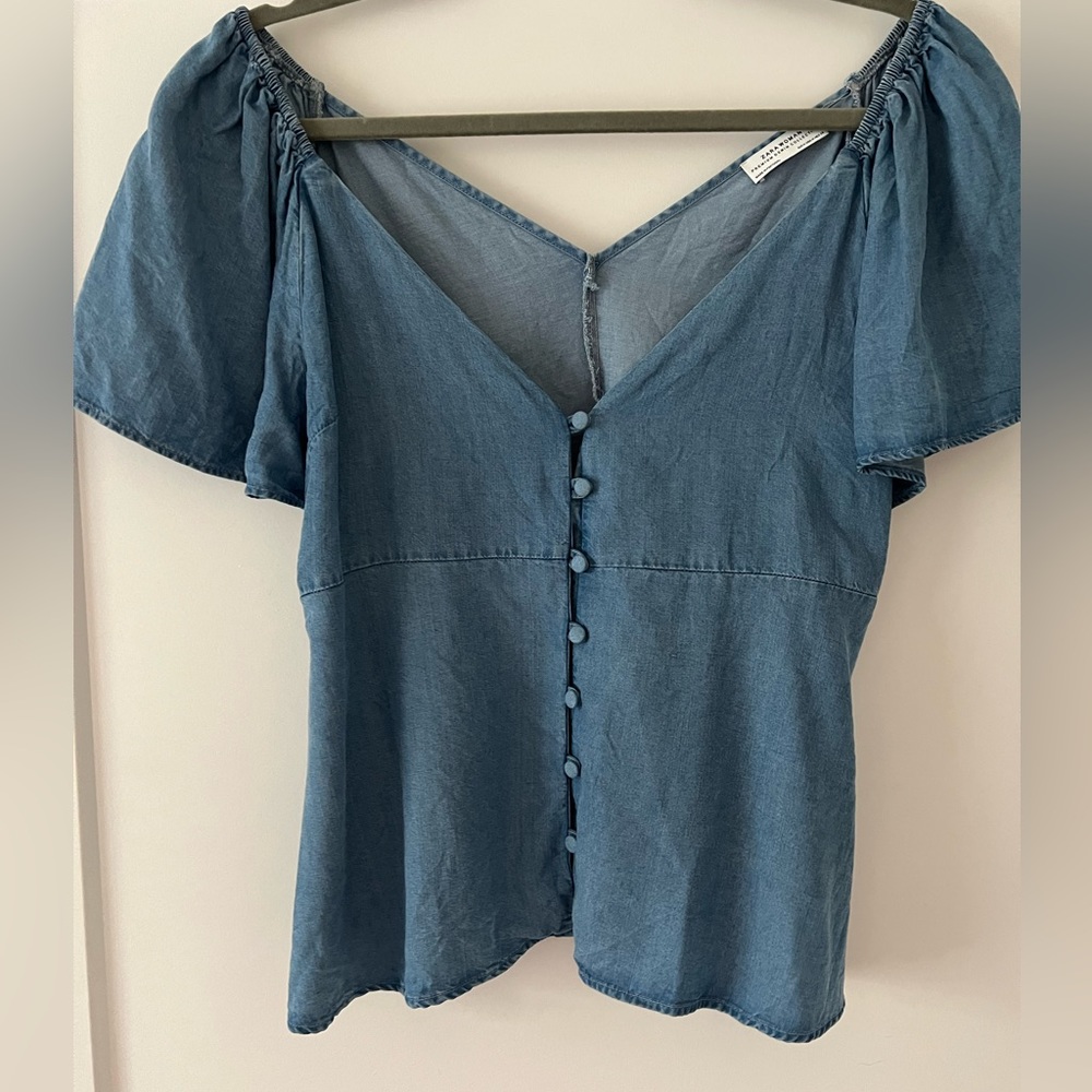 Zara Top 💙